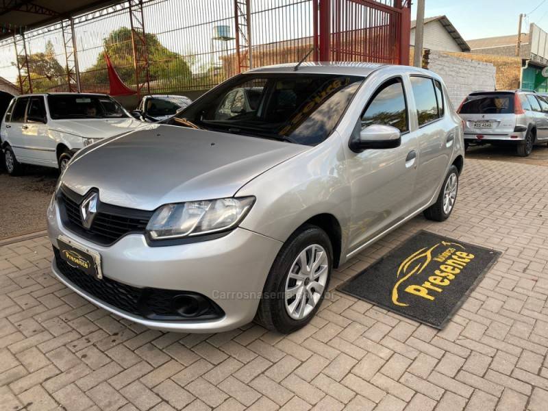 RENAULT - SANDERO - 2016/2016 - Prata - R$ 36.900,00