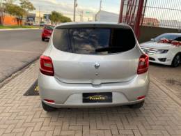 RENAULT - SANDERO - 2016/2016 - Prata - R$ 36.900,00