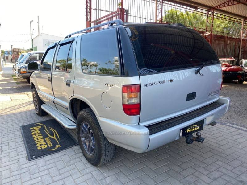 CHEVROLET - BLAZER - 2000/2000 - Prata - R$ 39.900,00